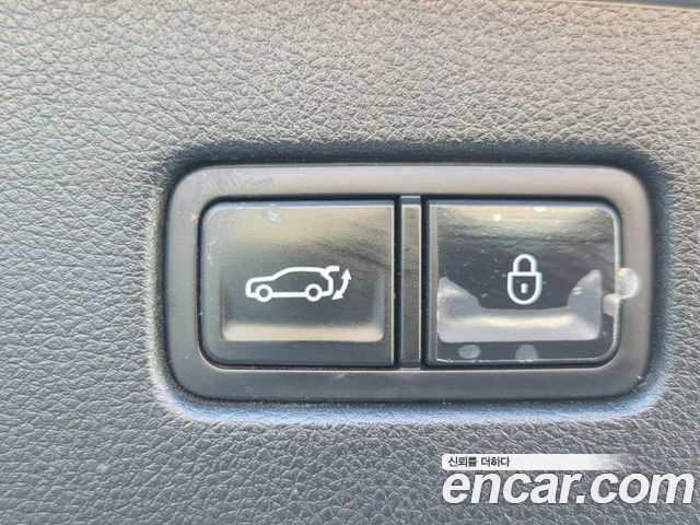Genesis GV70 — Фото автомобиля 9