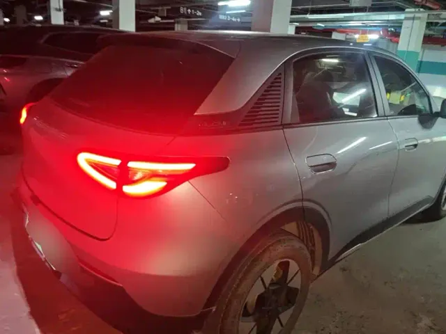 Geely Starry Wish — Фото автомобиля 3