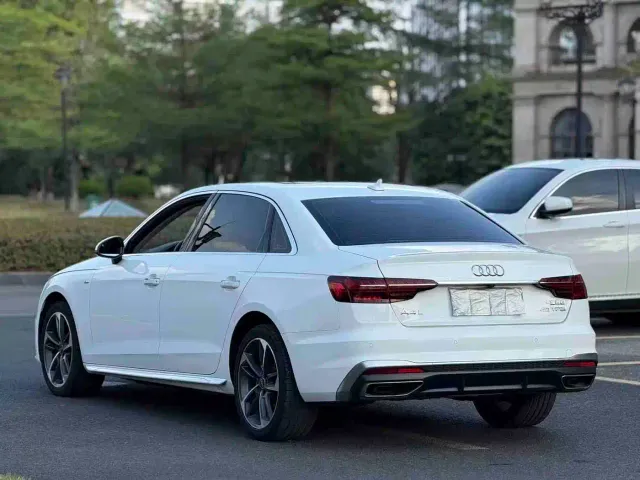 Audi A4L — Фото автомобиля 8