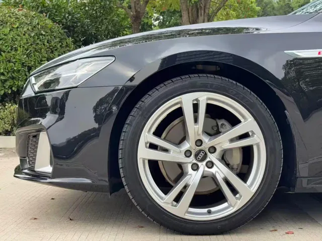 Audi Audi A7L 2024 45TFSI quattro S-line Vision Edition Crystal Package — Фото автомобиля 20