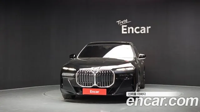 BMW 7 Series G70 — Фото автомобиля 3