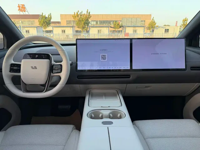 Li Auto i6 — Фото автомобиля 11