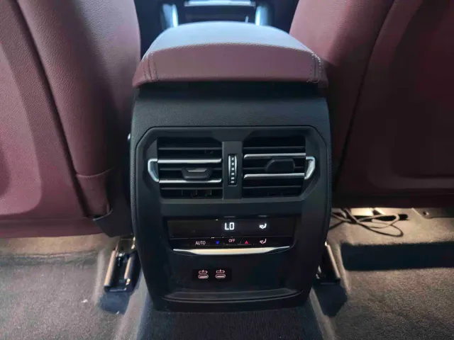 BMW 3 Series — Фото автомобиля 13