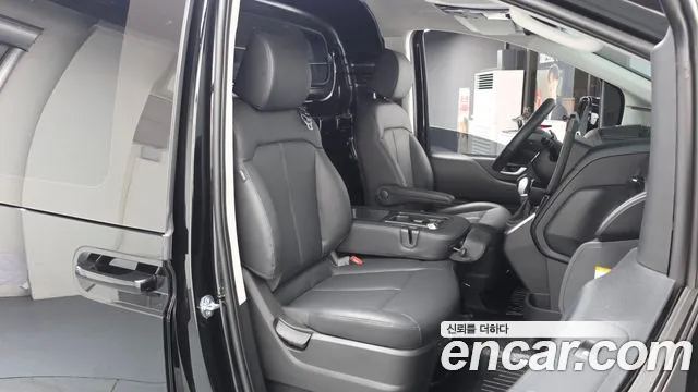 Hyundai Staria Staria — Фото автомобиля 25