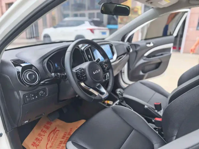 Kia KX1 — Фото автомобиля 4