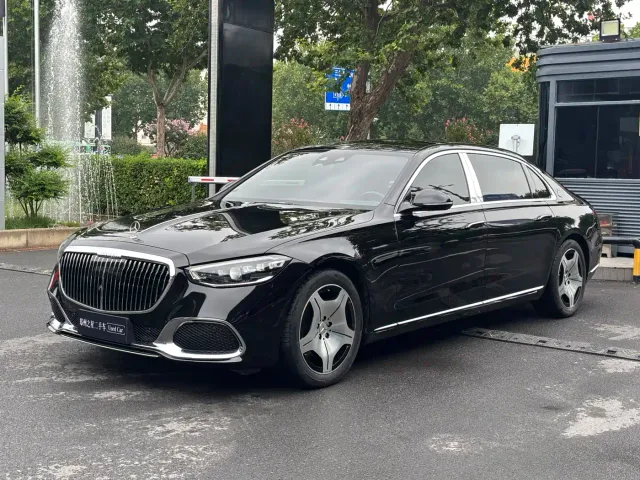 Фотография автомобиля — Mercedes-Benz Maybach S-Class