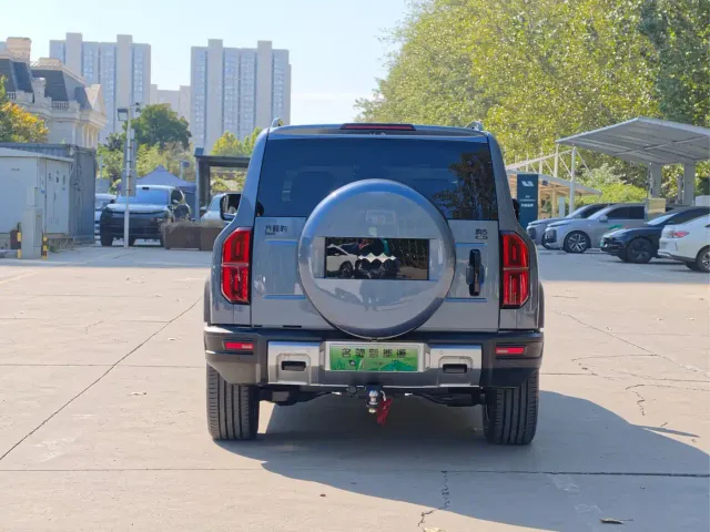 BYD FangChengBao Leopard 5 — Фото автомобиля 4