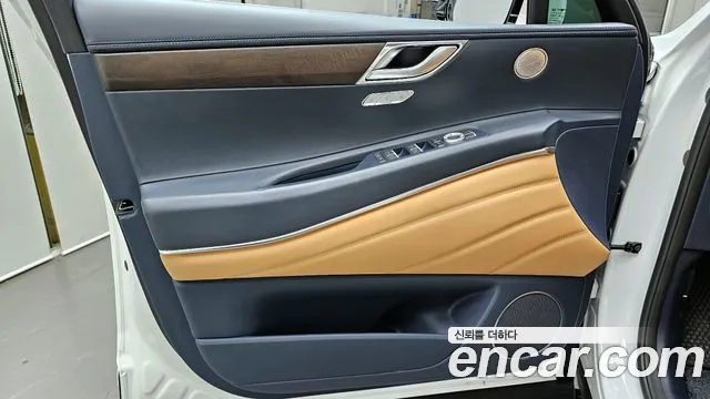 Genesis GV80 2.5T Бензин AWD — Фото автомобиля 24