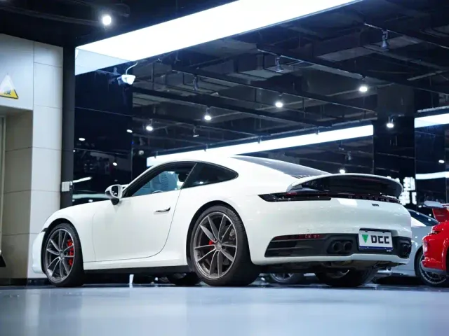 Porsche 911 — Фото автомобиля 6