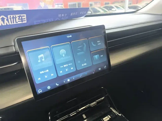 Wuling Starlight — Фото автомобиля 12