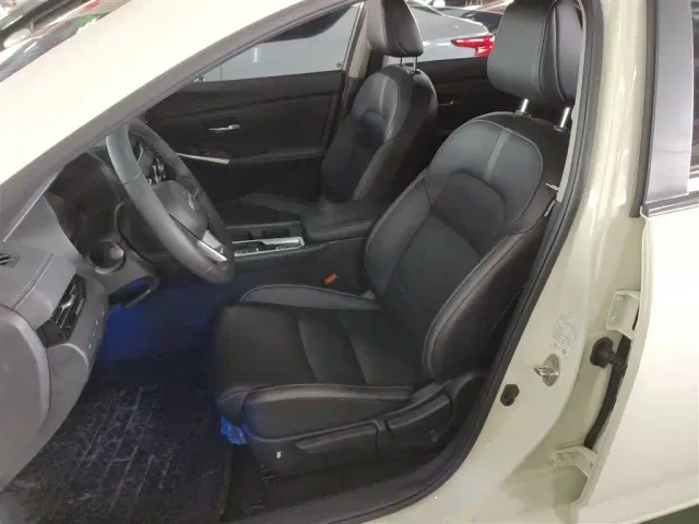Nissan Sylphy — Фото автомобиля 14