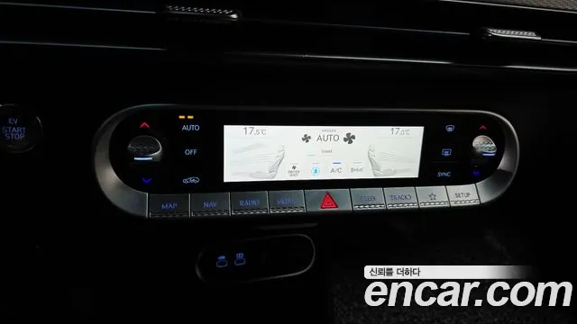 Genesis GV60 — Фото автомобиля 23