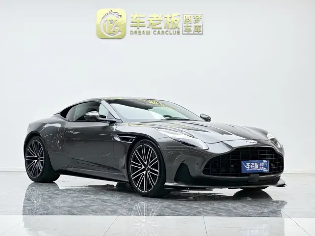 Aston Martin DB12 — Фото автомобиля 3