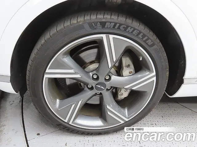 Genesis GV80 — Фото автомобиля 20