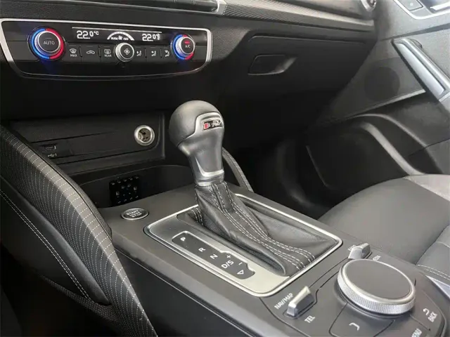 Audi Q2L — Фото автомобиля 13