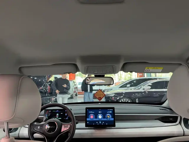 BYD Seal 05 DM-i — Фото автомобиля 12
