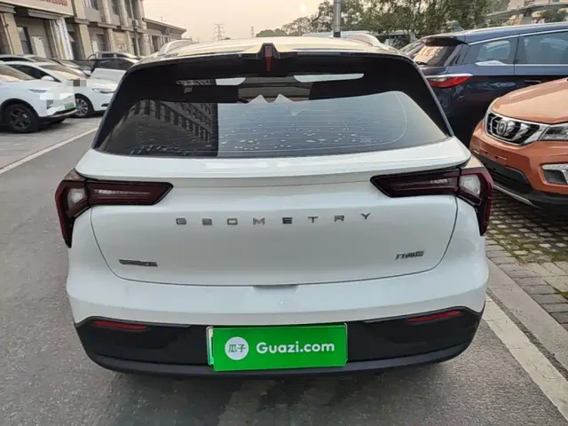 Geely Geometry E Firefly — Фото автомобиля 5