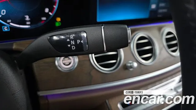Mercedes-Benz E-Class W213 — Фото автомобиля 12