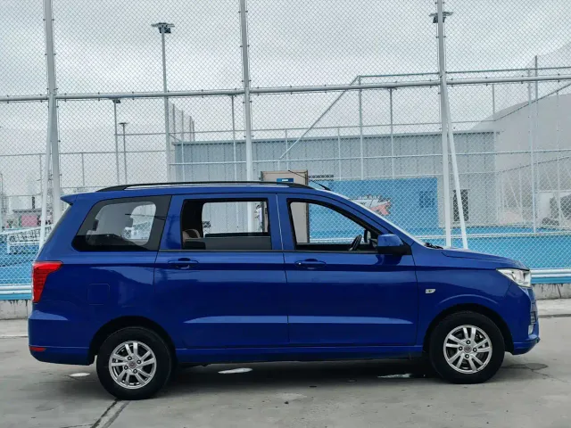 Wuling Hongguang — Фото автомобиля 4