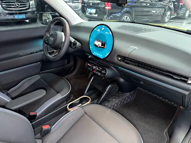 MINI Cooper — Фото автомобиля 16