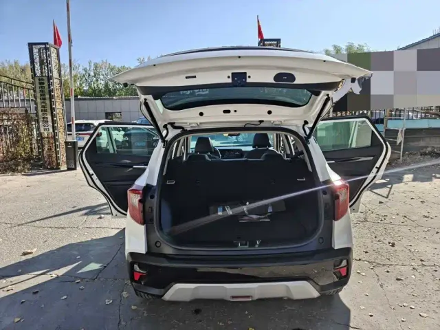 Kia Seltos — Фото автомобиля 14