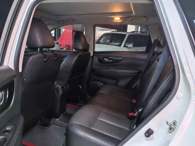 Nissan X-Trail — Фото автомобиля 9