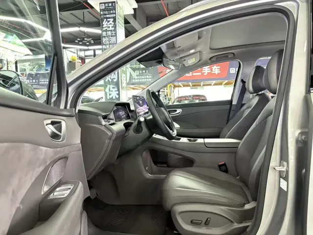 Shangjie SUV — Фото автомобиля 6