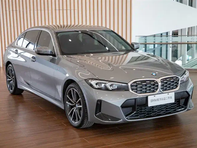 BMW 3 Series — Фото автомобиля 5