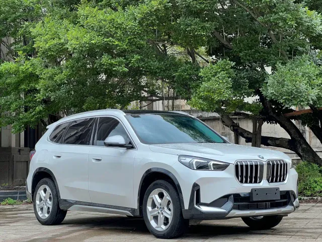BMW X1 — Фото автомобиля 3