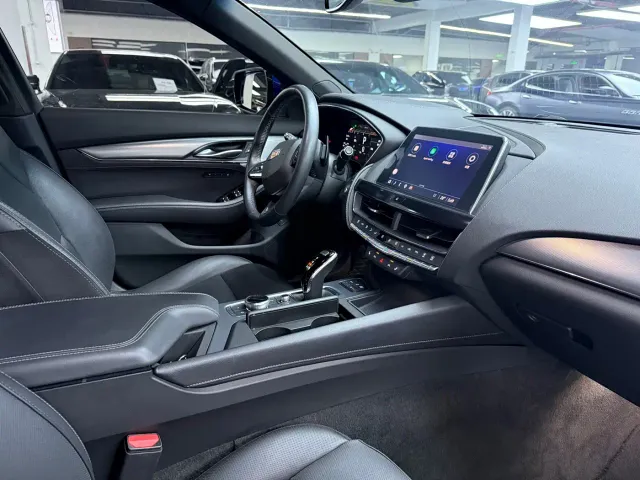 Cadillac CT5 — Фото автомобиля 19