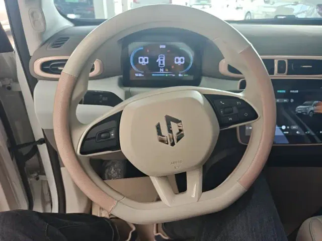 Leapmotor T03 — Фото автомобиля 10