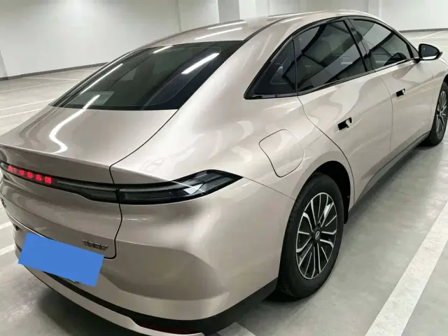 Nissan N6 — Фото автомобиля 4