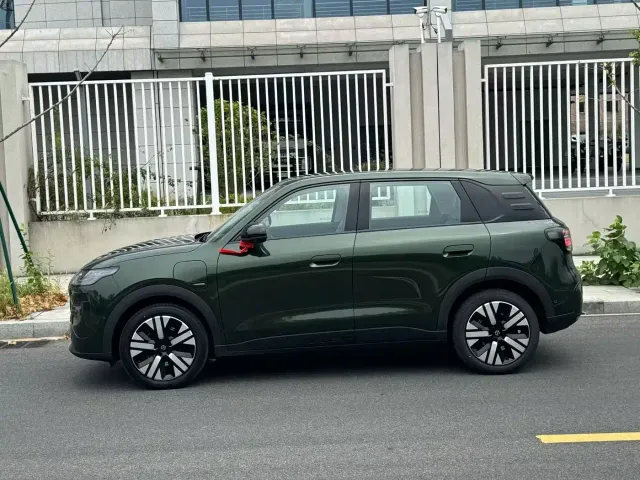Leapmotor A10 — Фото автомобиля 2