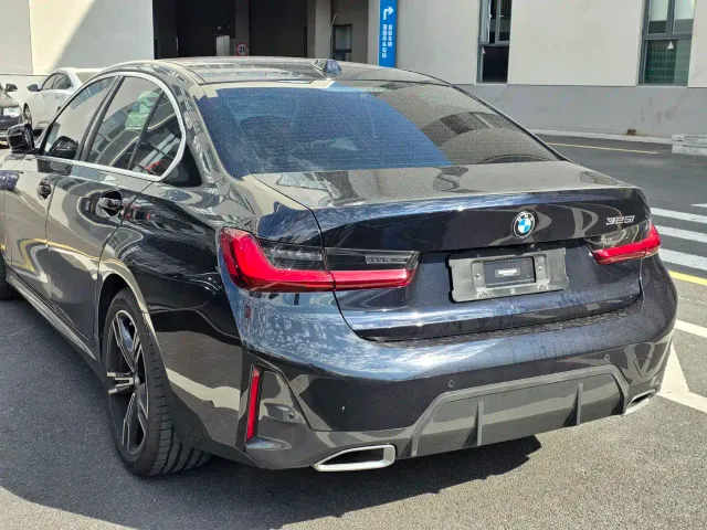 BMW 3 Series — Фото автомобиля 3