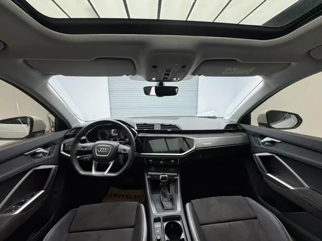 Audi Q3 — Фото автомобиля 11