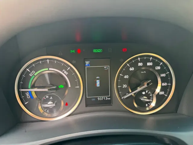 Toyota Alphard — Фото автомобиля 9