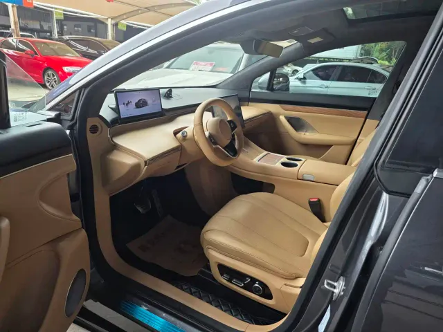 Zhijie Luxeed R7 2024 Pure Electric 802km Max — Фото автомобиля 11