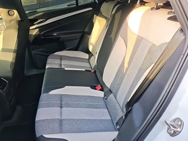 Volkswagen ID.4 Crozz — Фото автомобиля 16