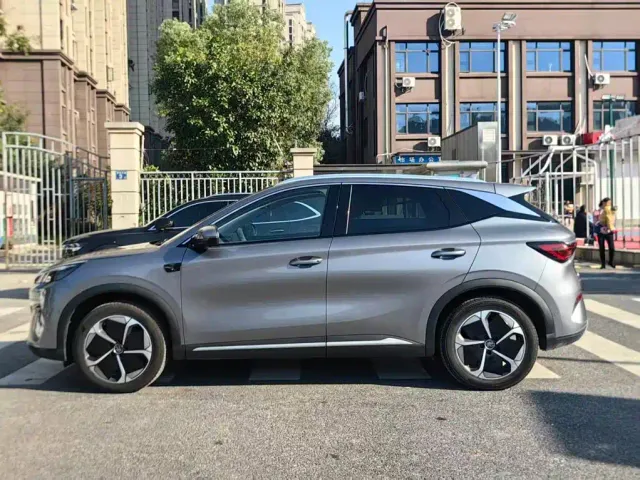 BYD Yuan PLUS — Фото автомобиля 10
