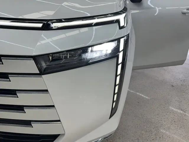 GAC Trumpchi E8 — Фото автомобиля 13