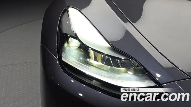 Tesla Model Y — Фото автомобиля 7