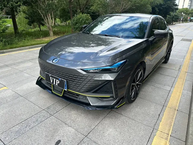 Changan UNI-V — Фото автомобиля 2