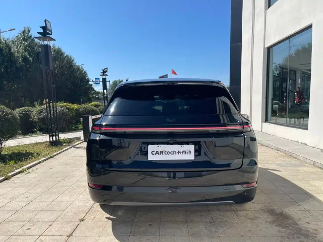 Li Auto Li Auto L7 2024 Pro — Фото автомобиля 5