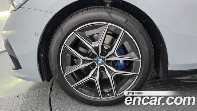 BMW 5-Series — Фото автомобиля 5