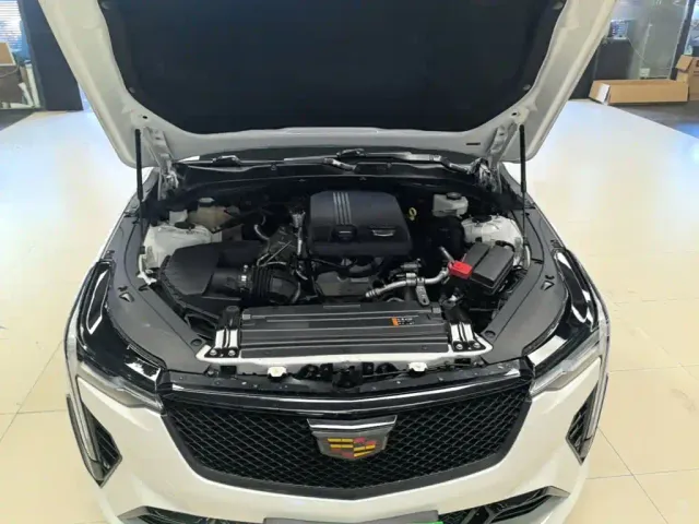 Cadillac CT4 — Фото автомобиля 19