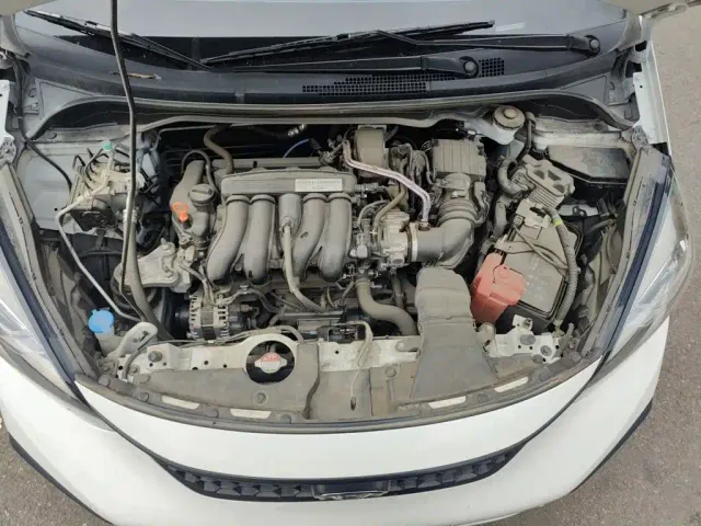 Honda Fit — Фото автомобиля 16