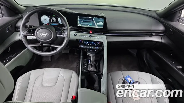 Hyundai Avante CN7 — Фото автомобиля 10