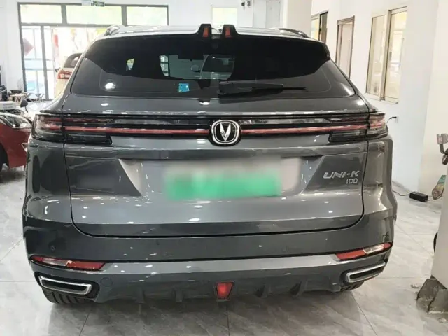 Changan UNI-K iDD — Фото автомобиля 5