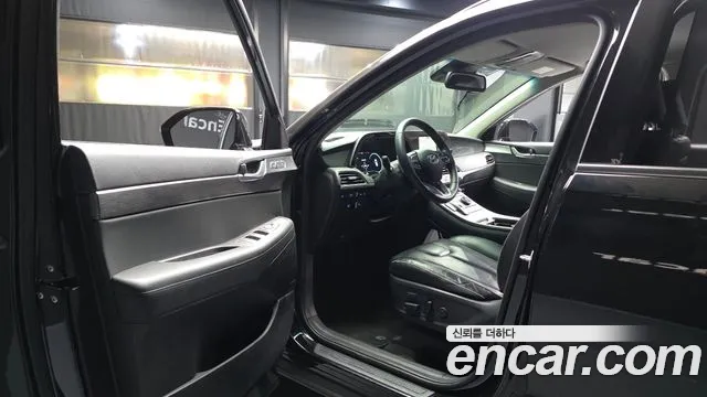 Hyundai Palisade Palisade Дизель 2.2 2WD — Фото автомобиля 10