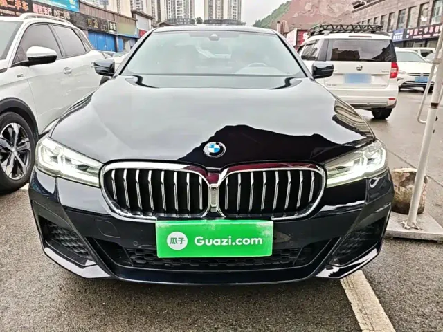 BMW 5 Series — Фото автомобиля 2